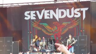Sevendust - Waffle  (Knotfest 15 Oct 2016)