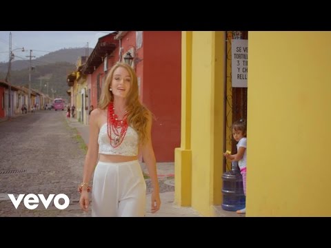 Stephanie Zelaya - Traigo Un Corazón (Video Oficial)