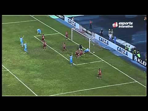 Lima vira para o Paysandu contra o Brasília (PAYSANDU 2X1 BRASÍLIA 08/04)