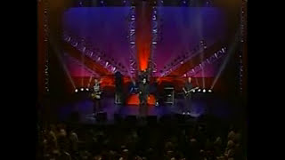 The Troggs - Love Is All Around (Live)