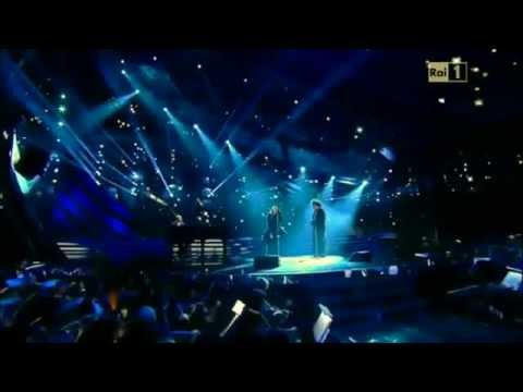 Omaggio a Mia Martini: Gigi D'Alessio Loredana Berté Macy Gray in Almeno tu nell'universo ( Flame)