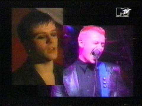 Manic Street Preachers - Gold Against The Soul Special, UK MTV Headbanger's Ball, 1993.
