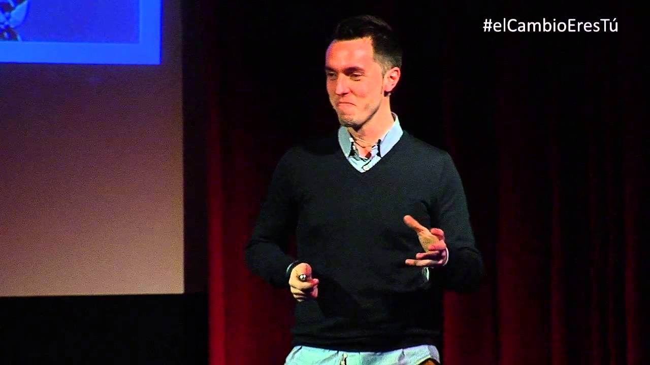 ¿Qué hace único a un gran comunicador | Javier Cebreiros | TEDxMirasierra