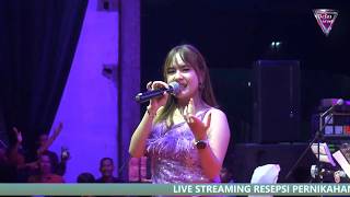 Download lagu Stage Star || Selly Fristy || Defas Group mp3