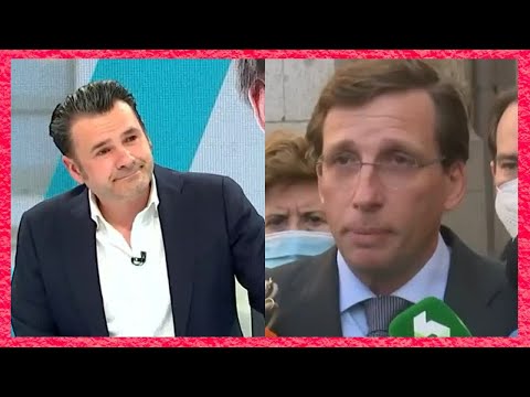El divertido desliz de Iñaki López con Martínez Almeida en LaSexta