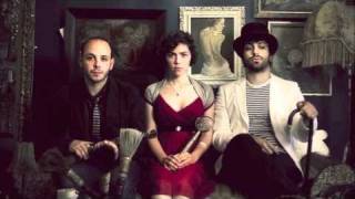 Company of Thieves - Under The Umbrella