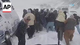 Download lagu At least 17 dead after rain and snow cause flash floods in Afghanistan mp3