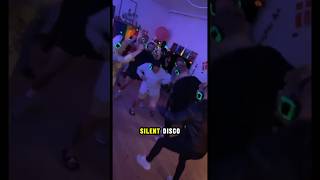 Download lagu Silent Disco: The Most Confusing Party Ever mp3 Download lagu Silent Disco: The Most Confusing Party Ever mp3