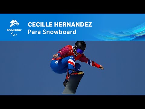 🇫🇷 France's Cecille Hernandez wins gold in the women's snowboard cross SB-LL2 | Beijing 2022
