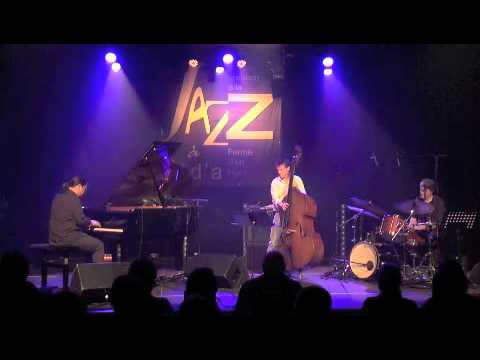 Jérémie Ternoy trio à Jazz à Véd'A: répétitif