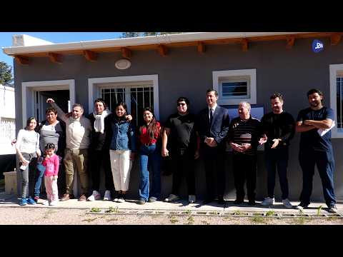 Cuatro familias de Concarán recorrieron la casa modelo bajo la modalidad autoconstrucción asistida