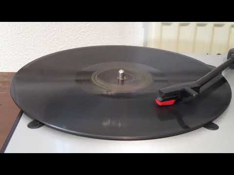 Louis Armstrong - Blueberry Hill (1949)