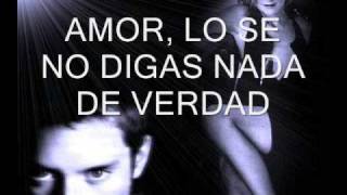 ROCIO DURCAL (La gata bajo la lluvia)