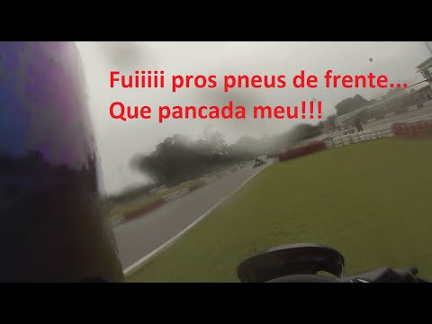 Choveu me acertaram e fui pros pneus na reta, tenso! - Kart CKC - Traçado 4 - Categoria Principal 2