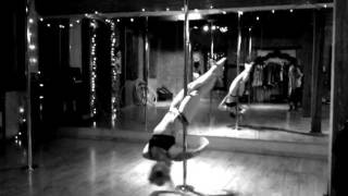 Pole Dance Freestyle to Bank Robber Blues by The Tiger Lillies