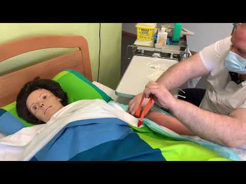 PVK legen und Infusionen anhängen