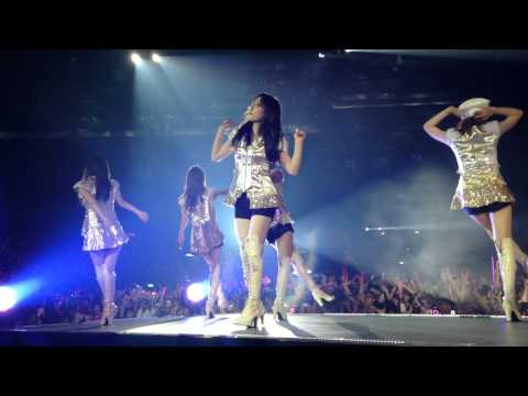 [fancam] 131109 SNSD GGWT HK The Great Escape + Can't Take My Eyes Off You