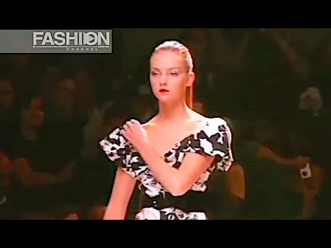 MOSCHINO Spring Summer 2006 Milan - Fashion Channel