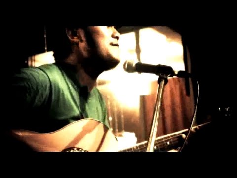 Wake up - Singto Numchok feat. Pingping Monotone