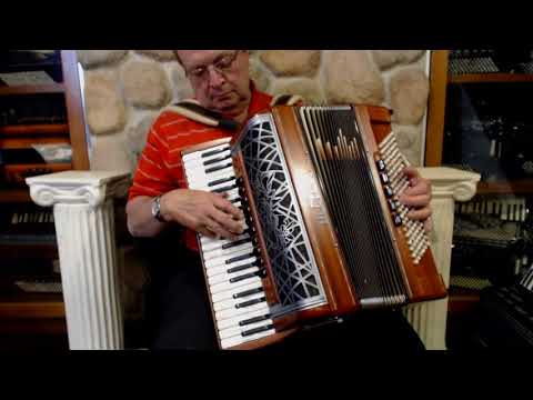 BELTALPIV41120HRPD - Paduck Beltuna Alpstar IV MHR Piano Accordion LMMM 41 120 $9999