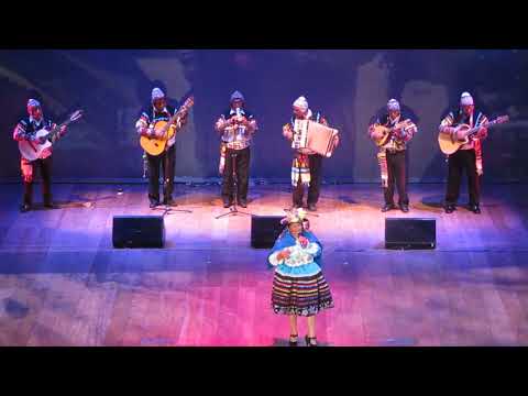 "Los Soberanos de Huancavelica" en el Teatro Municipal de Lima.