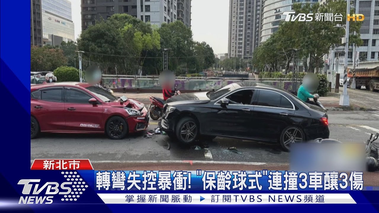 等紅燈也出事! 失速連撞3車「衝上引擎蓋」