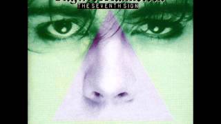 Yngwie Malmsteen Angel in Heat bomus track)