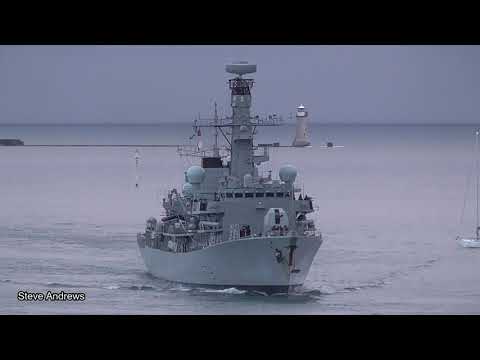 HMS PORTLAND F79 ENTERS DEVONPORT NAVAL BASE FROM MOUNT WISE - 18th November 2021
