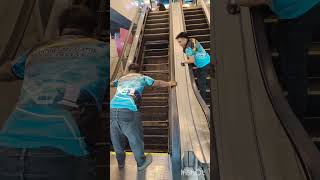&quot;HOW TO TEST ESCALATOR WITH NO STEP AND HAVE ANUASAL SOUND?