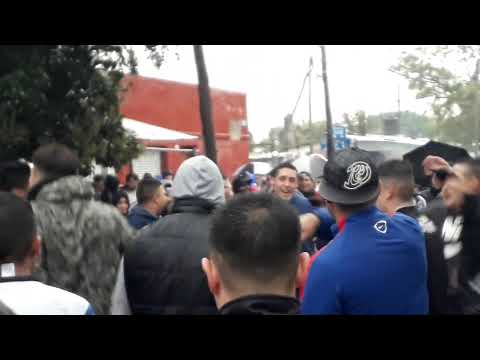 "Previa en el Barrio Derqui / La Barra De Caseros." Barra: La Barra de Caseros &bull; Club: Club Atlético Estudiantes