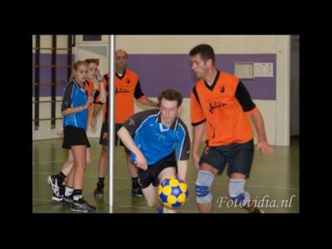 Korfbalwedstrijd  Koveni 3 tegen Tiel 4  op 17-11-2014
