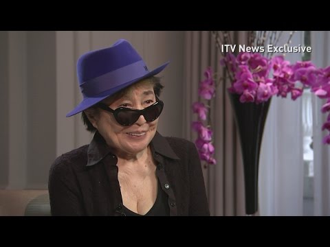 小野洋子談約翰-列儂：如果他還活著，世界會不一樣。 (Yoko Ono on John Lennon: The world would be different if he were alive)