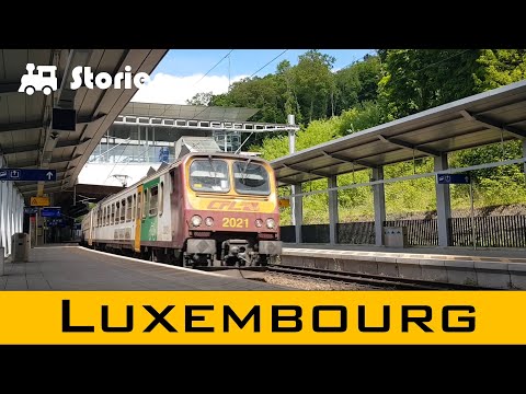 Trem em Luxemburgo Pfaffenthal-Kirchberg (maio de 2022)