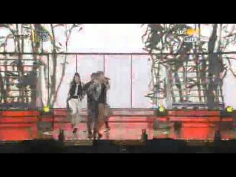 130131 2NE1- I Love You @ Seoul Music Award 2013