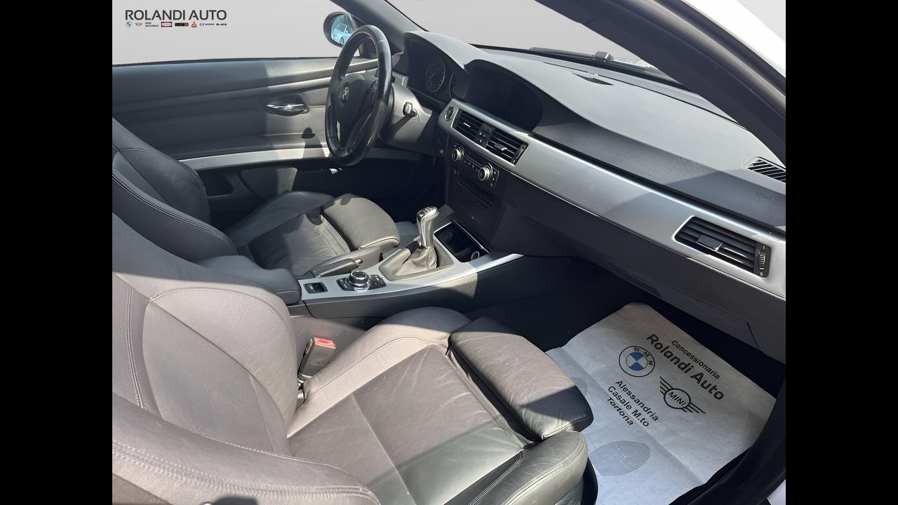 BMW Serie 3 320i Cabrio Attiva 170cv