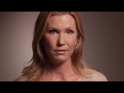 Jenny bär rosa bandet för en av sina bästa vänner - Tillsammans mot cancer (TV4)