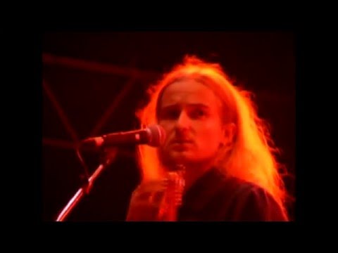 03. Chiki Liki Tu-a - Figyelem - Live at Hodokvas Pezinok (19.8.2006)