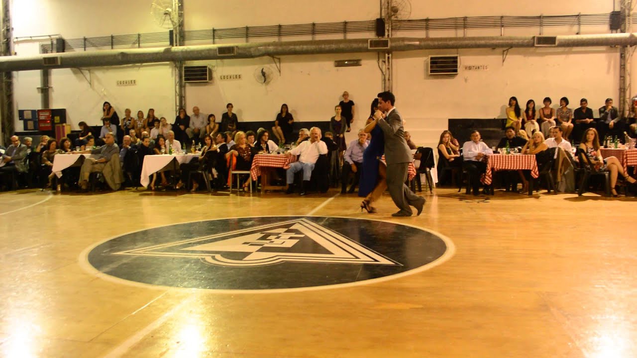 Video thumbnail for Johana Copes & Alejandro Berón en Milonga Malena Sunderland Club 4/4