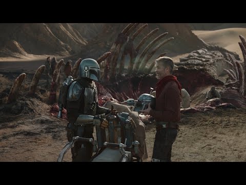 Krayt Dragon defeated, Cobb Vanth gives Mando Boba Fetts armor - The Mandalorian Season Two (2020)