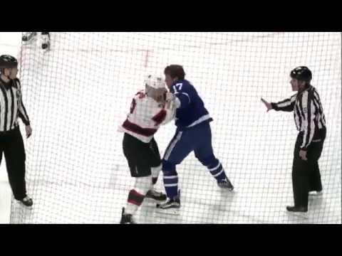 Richard Clune vs Ben Thomson