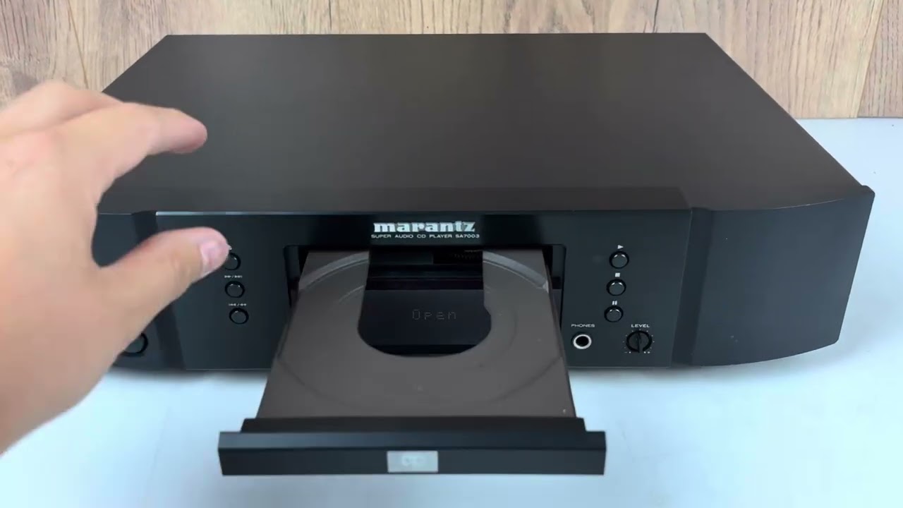 Marantz SA7003 SACD CD Player