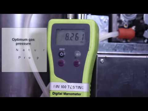 Measuring the gas pressure on an IBC SL Boiler