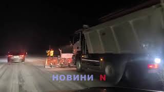 Трассу Киев—Одесса накрыл сильный снегопад — ехать опасно