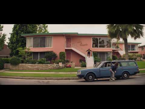 AMY & MOLLY DANCE SCENE | BOOKSMART