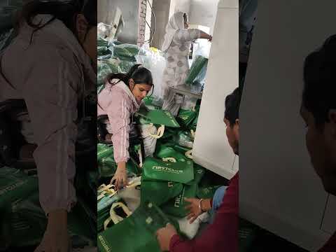 Non Woven Laminated Fabric