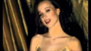 Videoklip Kristína - Ešte váham s textom piesne