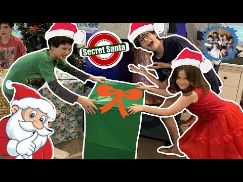 *SECRET SANTA WARS* KIDS can STEAL each others GIFTS!