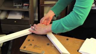 How to Repair Picture Frames : Picture Frame Crafts