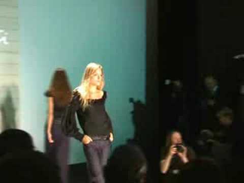 Milan Fashion Week: Kristina Ti (s/s 2009)