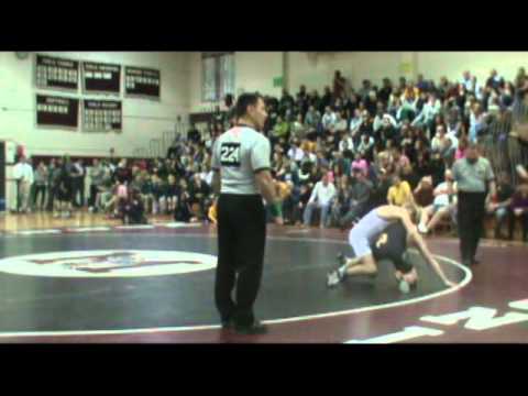 NJ District 9 Finals-126 pounds Innarella (Del) vs Nash (HP)